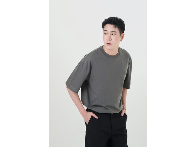 Hype It Hype It Oversized Tee with Embossed Logo Grey - view 2