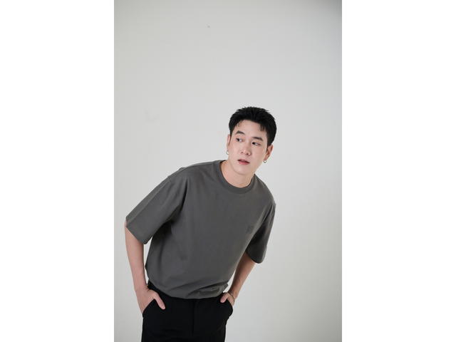 Hype It Hype It Oversized Tee with Embossed Logo Grey - view 4