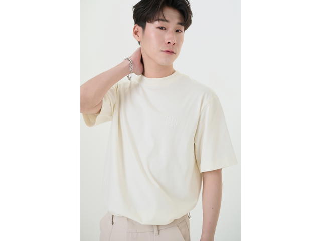Hype It Hype It Oversized Tee with Embossed Logo Ivory - view 2