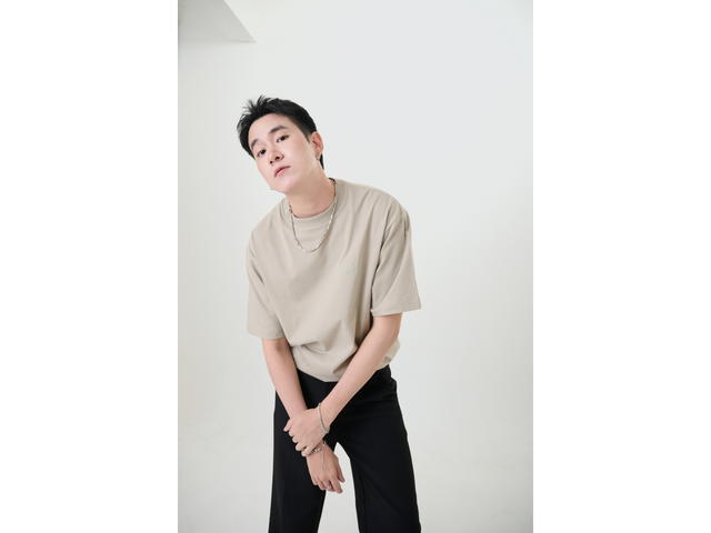 Hype It Hype It Oversized Tee with Embossed Logo Taupe - view 3