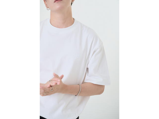 Hype It Hype It Oversized Tee with Embossed Logo White - view 4
