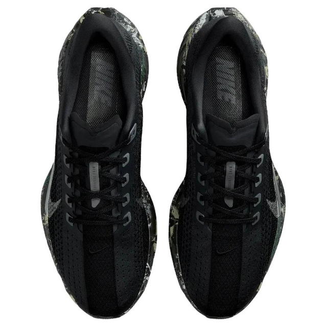 Nike Nike Pegasus Plus - Black - view 3