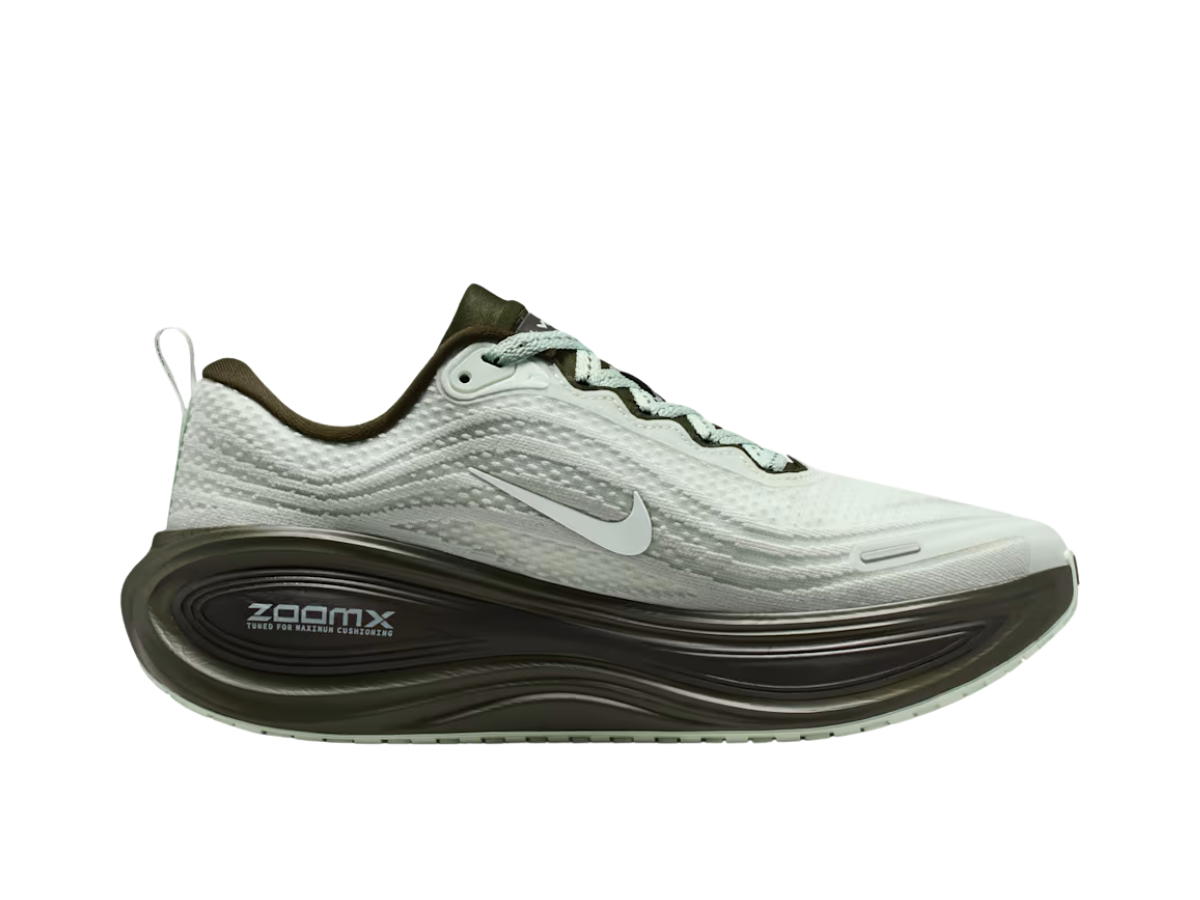 Nike Nike Vomero Plus SE Barely Green Sequoia Light Silver (Women's)
