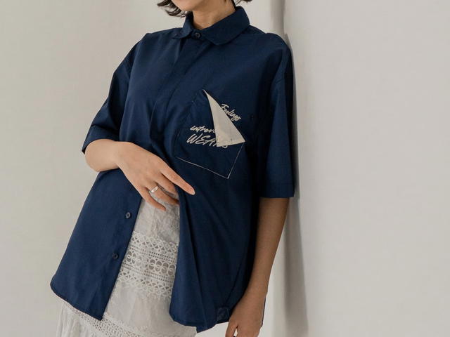 Introvertwears introvertwears | Hidden Feelings Shirt (Navy) - view 3