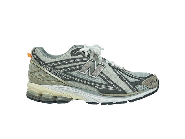 New Balance New Balance 1906R N.Hoolywood x INVINCIBLE Grey Swan - view 1