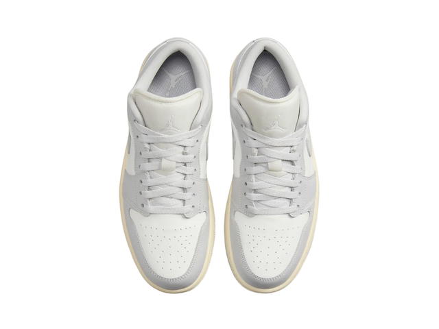 Jordan Jordan 1 Low Coconut Milk Neutral Grey (Women's) - view 3