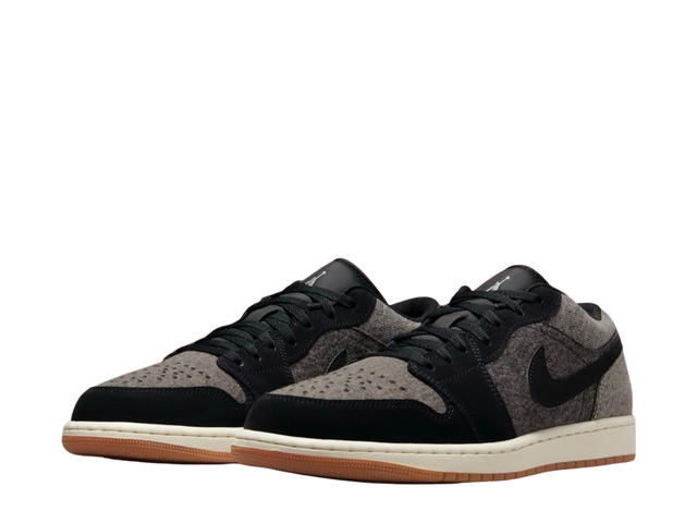 Jordan Jordan 1 Low SE Black Denim - view 4