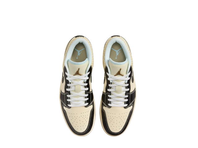 Jordan Jordan 1 Low SE Coconut Milk Black Muslin - view 4