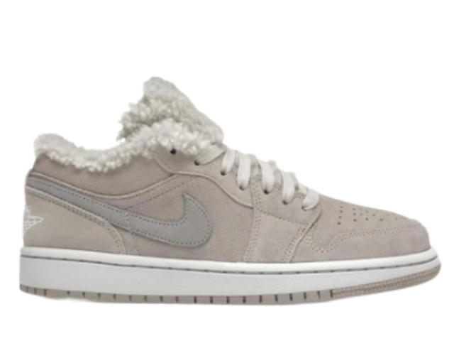 Jordan Jordan 1 Low SE Sherpa Fleece (Women's) - view 1