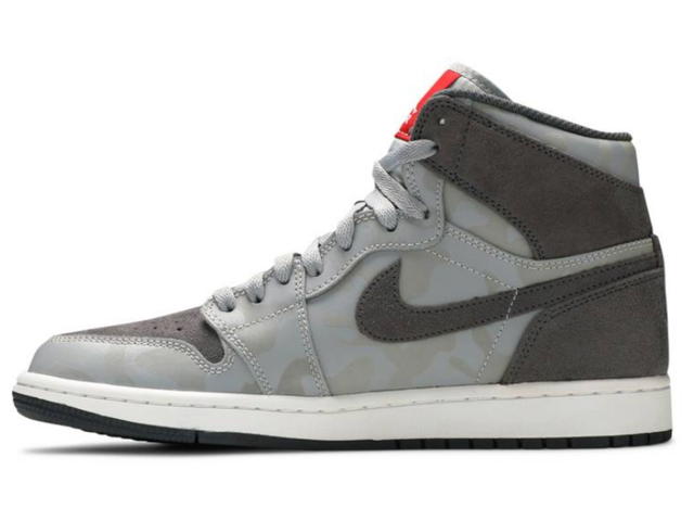 Jordan Jordan 1 Retro High Camo 3M Wolf Grey - view 2
