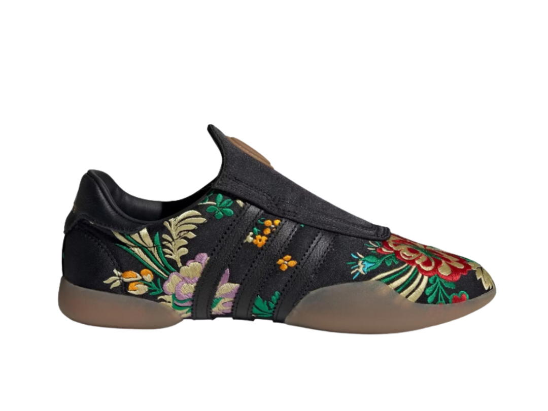 adidas adidas Taekwondo Mei Core Black Gold Metallic Gum Four (Women's)