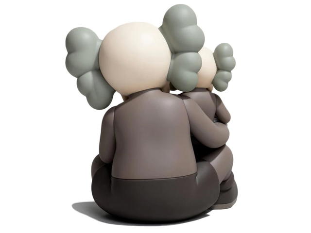 Kaws Kaws Holiday Changbai Mountain Vinyl Figure Brown - view 2