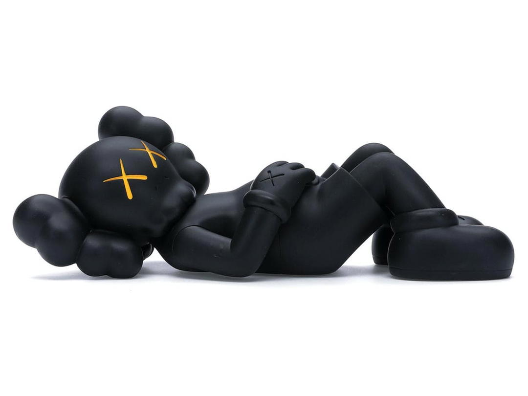 Kaws KAWS HOLIDAY JAPAN Vinyl Figure Black