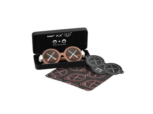 Kaws Kaws x SD Sunglasses Pink - view 3