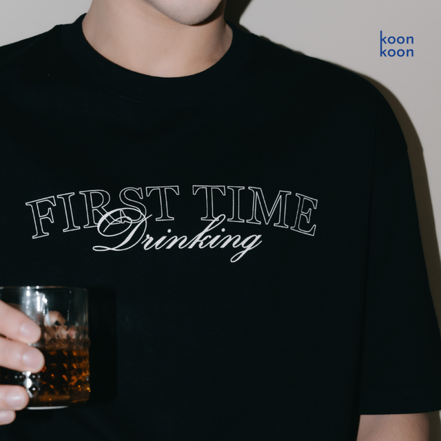 KOON KOON STUDIO KOON KOON เสื้อยืดทรงโอเวอร์ไซส์ รุ่น First Time Drinking | Oversize T-Shirt - view 5