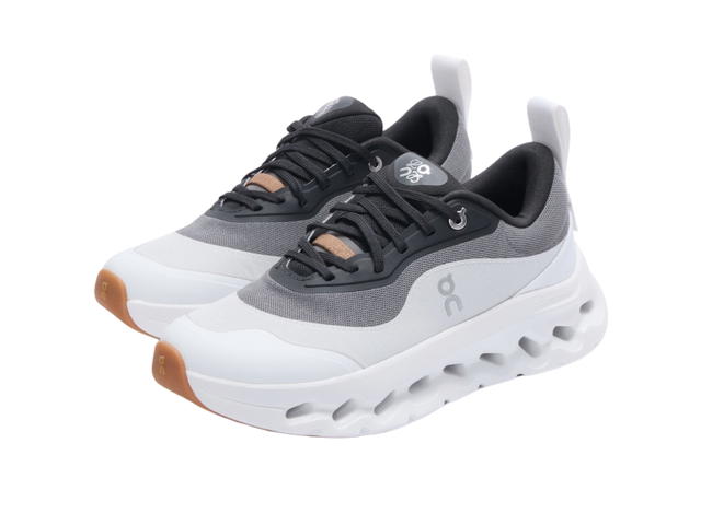 Loewe Loewe x On Running Cloudtilt 2.0 Black White - view 2