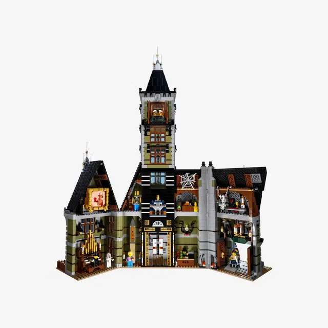Lego LEGO Haunted House - view 2