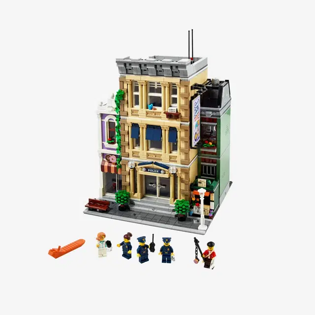 Lego LEGO Police Station - view 1