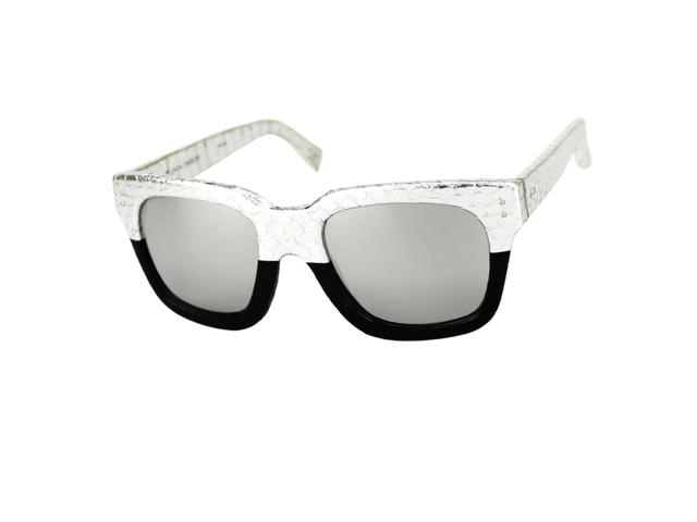Linda Farrow Linda Farrow LFL-71-68 Sunglasses In Silver-Black Titanium Frame With Grey Lenses - view 2