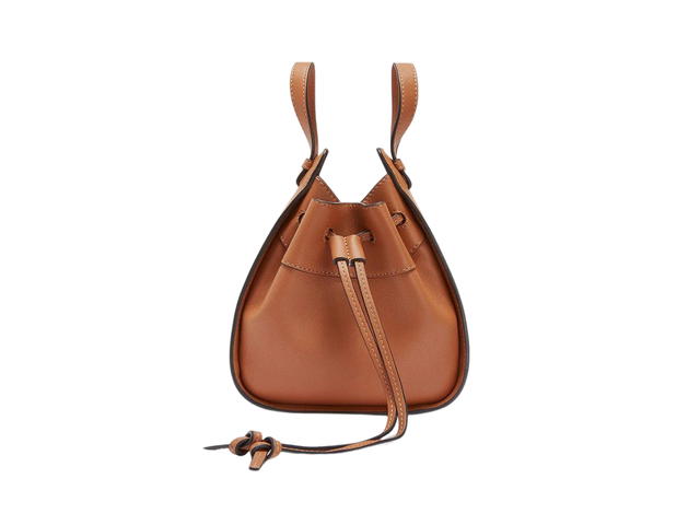 Loewe Loewe Mini Hammock Bag In Classic Calfskin With Gold-Tone Hardware Tan - view 2