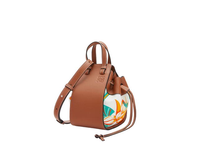 Loewe Loewe Mini Hammock Drawstring In Classic Calfskin And Water Lily Print Canvas Tan - view 1