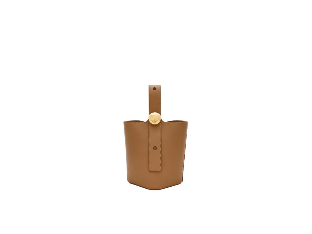 Loewe Loewe Mini Pebble Bucket Bag In Mellow Calfskin Oak