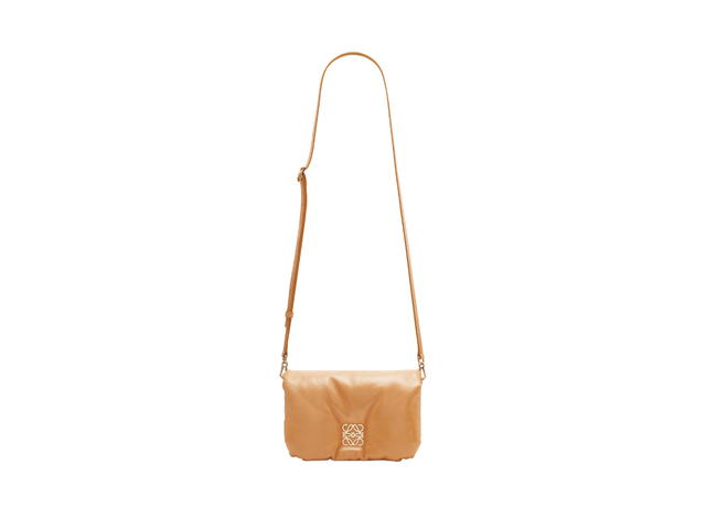 Loewe Loewe Mini Puffer Goya Bag In Shiny Nappa Lambskin With Gold Hardware Camel - view 3