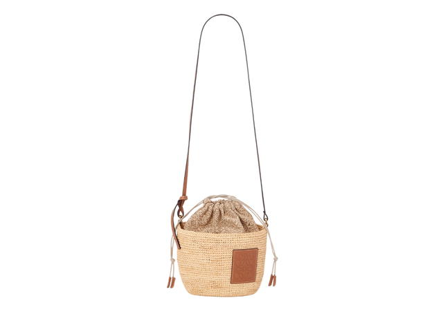 Loewe Loewe Pochette Bag In Raffia Anagram Jacquard and Calfskin With Gold Metallic Natural Tan - view 3