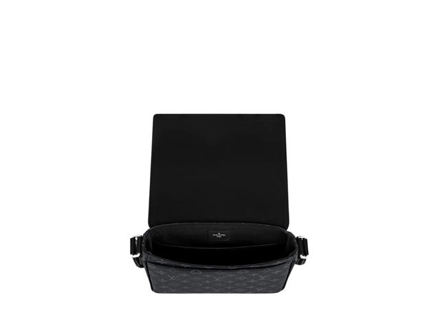 Louis Vuitton Louis Vuitton District PM Shoulder Bag - view 3