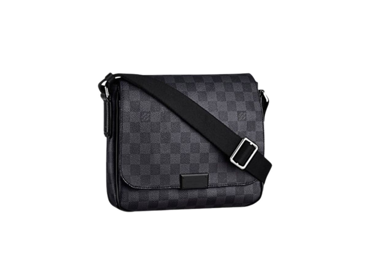 Louis Vuitton Louis Vuitton District PM Messenger Bag