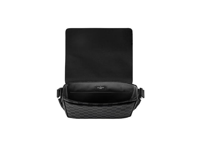 Louis Vuitton Louis Vuitton District PM Messenger Bag - view 2