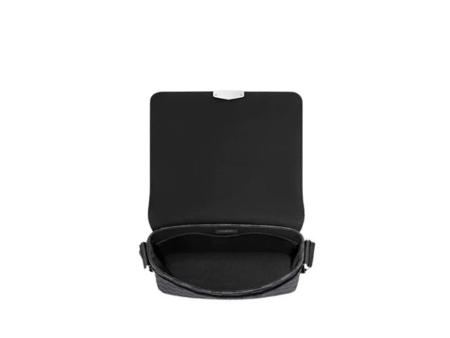 Louis Vuitton Louis Vuitton District PM Messenger Bag - view 4
