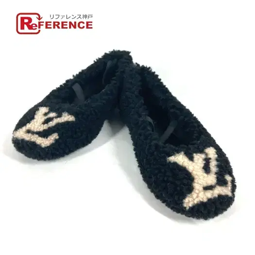Buy LOUIS VUITTON Fur LV logo Flat shoes, shoes, flats pumps fur Black/Beige at Sasom – Authentic and Ready to Ship
