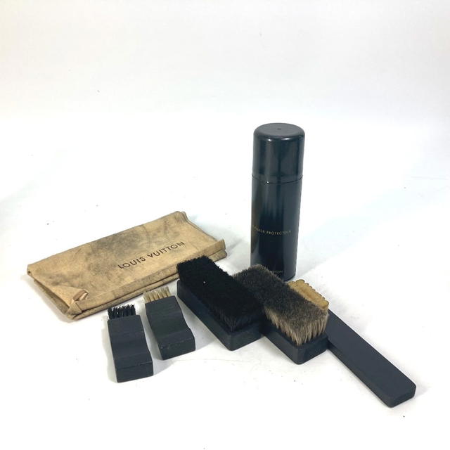 Louis Vuitton LOUIS VUITTON M47925 Monogram shoe maintenance set Brush x 5 Spray x 1 Pouch - view 4