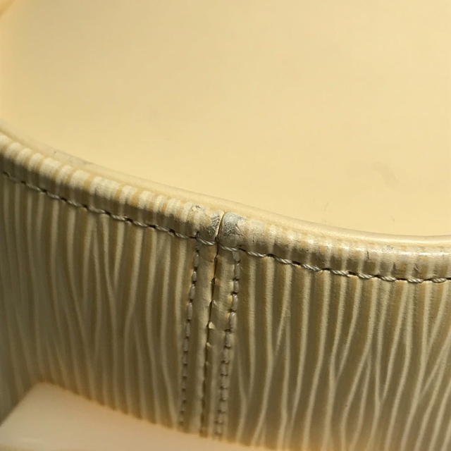 Louis Vuitton LOUIS VUITTON M5218A Epi Nocturn PM Shoulder Bag Epi Leather Light yellow - view 4