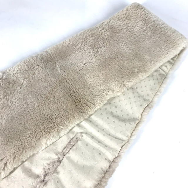 Louis Vuitton LOUIS VUITTON M70873 Fur Tippet Logo Bicolor Echarpes LV in the city Scarf - view 5