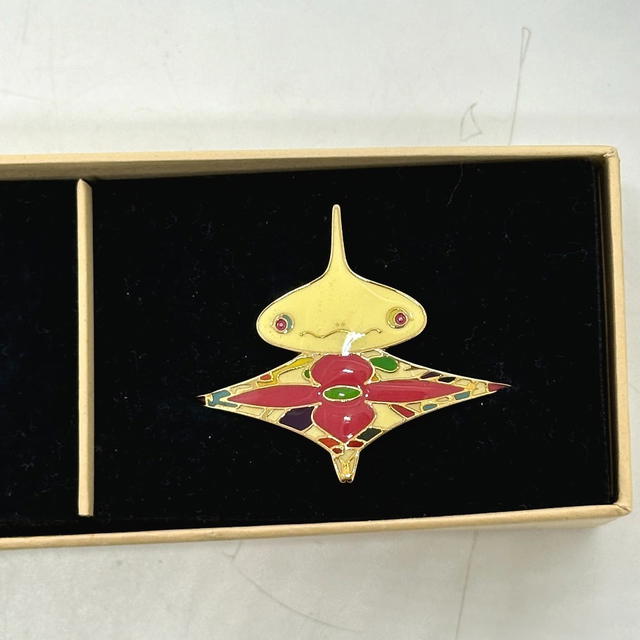 Louis Vuitton LOUIS VUITTON M92595 Murakami Takashi Three-piece set hairpin - view 5
