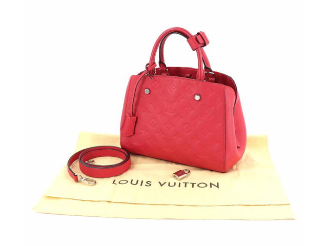 Louis Vuitton Louis Vuitton Montaigne BB Handbag - view 3