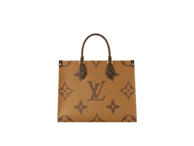 Louis Vuitton Louis Vuitton OnTheGo MM Tote Bag - view 2