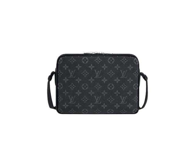Louis Vuitton Louis Vuitton Outdoor Messenger Bag - view 3