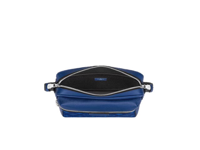 Louis Vuitton Louis Vuitton Outdoor Messenger Bag - view 2