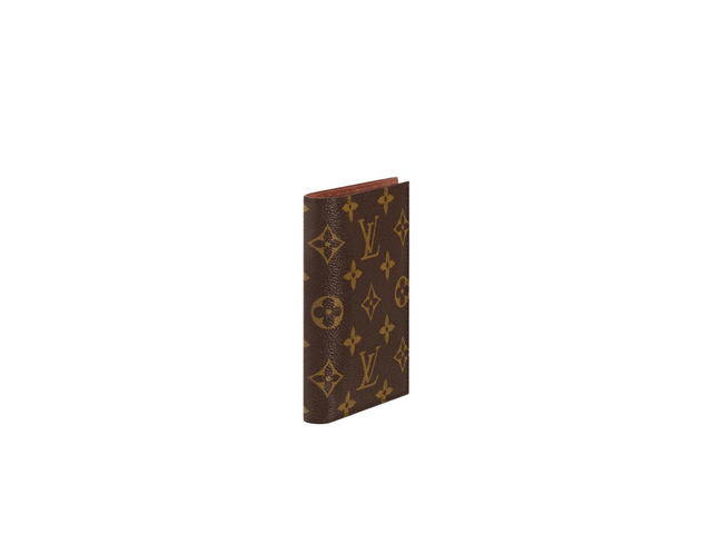 Louis Vuitton Louis Vuitton Passport Cover - view 2