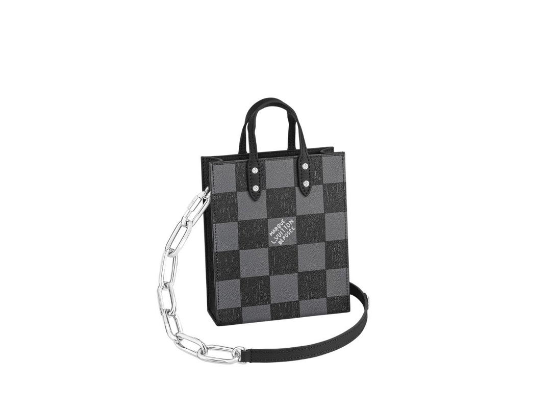 Louis Vuitton Louis Vuitton Sac Plat XS