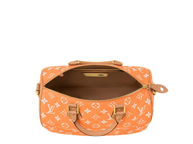 Louis Vuitton Louis Vuitton Speedy P9 Bandoulière 40 Calf-leather trim Lambskin lining Aged-gold-tone hardware Summer Peach - view 3