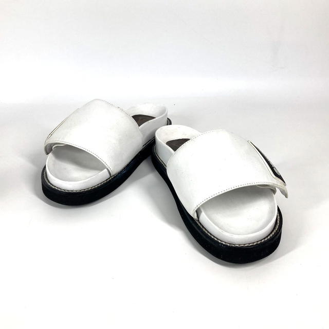 Louis Vuitton LOUIS VUITTON Sunset Line logo Flat shoes shoes Sandals Leather White - view 2