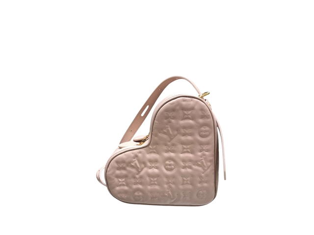 Louis Vuitton Louis Vuitton Fall In Love Sac Coeur Heart Bag Pink - view 2