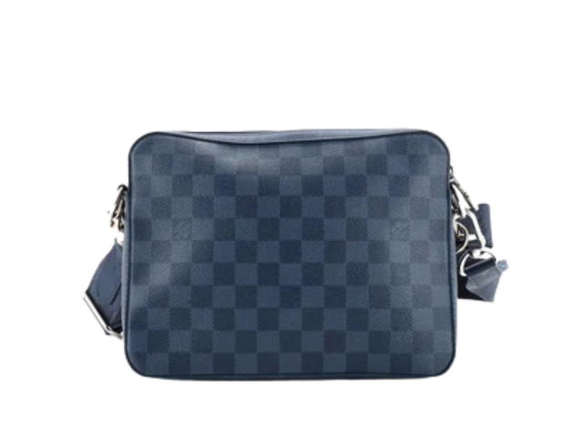 Louis Vuitton Louis Vuitton Trio Messenger Bag Damier Infini Leather Blue - view 2