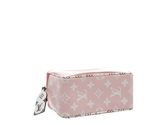 Louis Vuitton Louis Vuitton Monogram Giant Beach Pouch Rouge - view 4