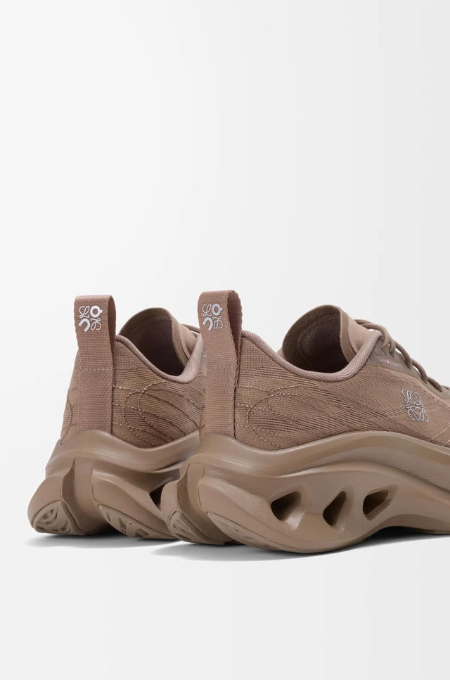 Loewe Loewe x On Cloudtilt Cosmic Dark Sand - view 4