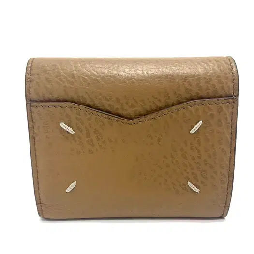 Buy Maison Margiela S56UI0136 Envelope wallet Trifold wallet Leather Beige at Sasom – Authentic and Ready to Ship